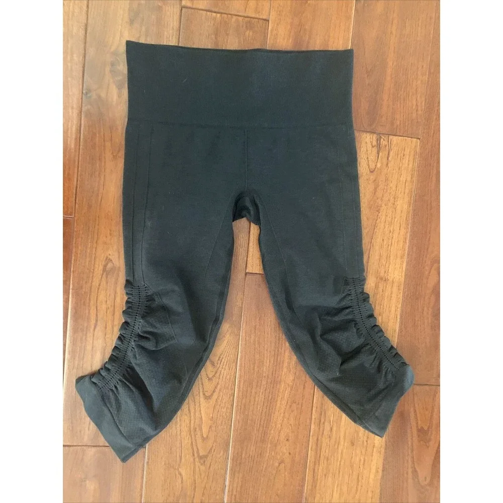 Lululemon Yoga Leggings | Size 4 In the Flow Charcoal Grey Crop Rouched Seamless